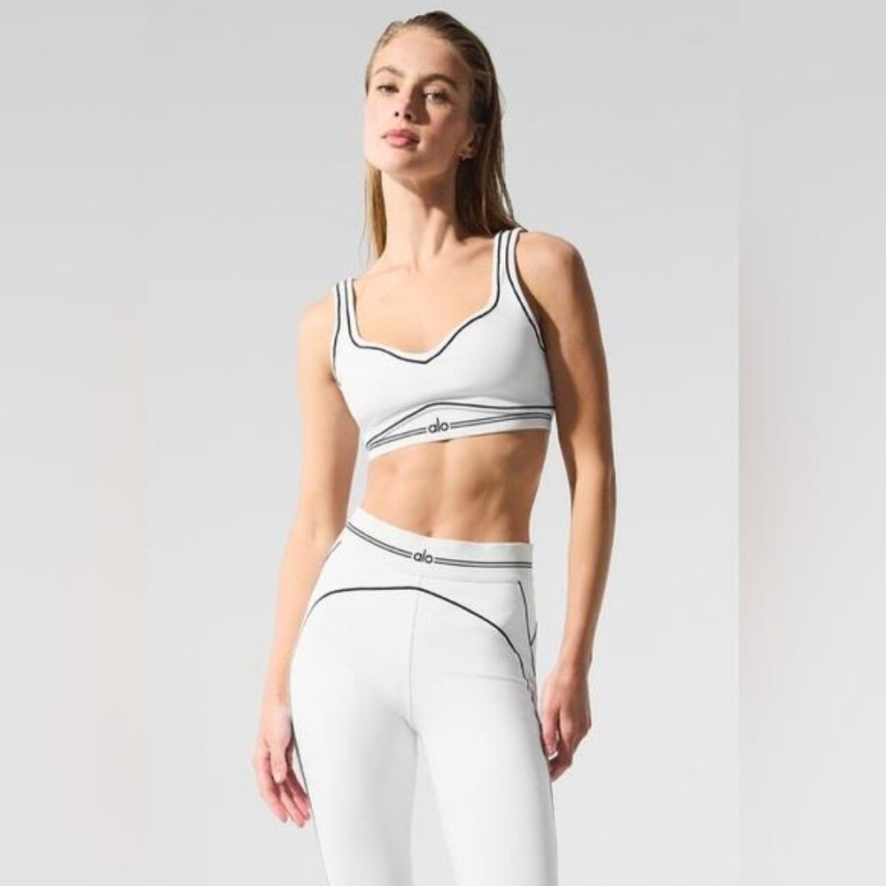 ALO Yoga Airbrush Heart Throb Bra White Medium NWOT